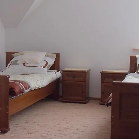 Country house Palacyk Na Skarpie Wronki (Greater Poland)